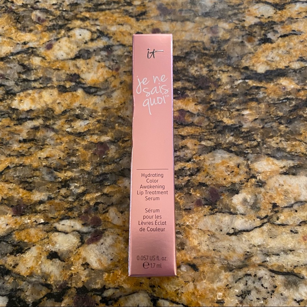 It Cosmetics je ne sais quoi hydrating lip serum